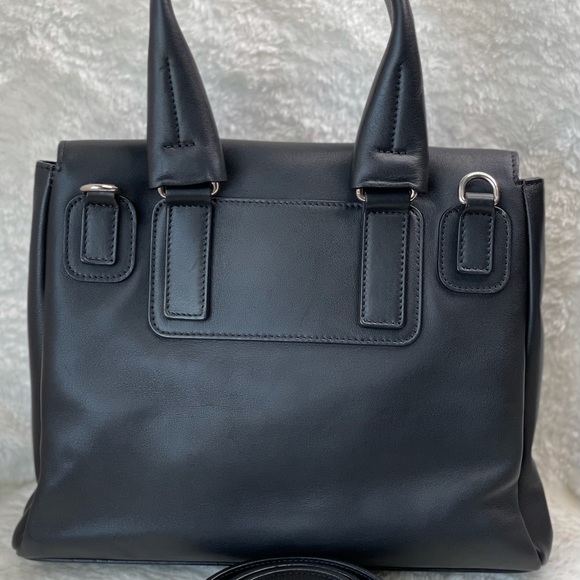 Givenchy Pandora Pure Medium Bag - Picture 4 of 15